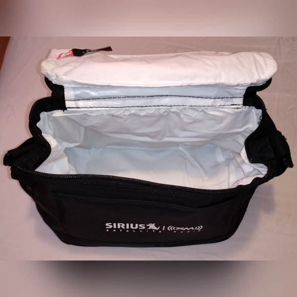 Quality 6 Pack Carry Bag Cold Pack Zippered Adjustable Handle NWOT + Free Gift - Picture 6 of 8